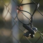Wireless Earbuds vs Wired Headphones: A Buyer's Guide